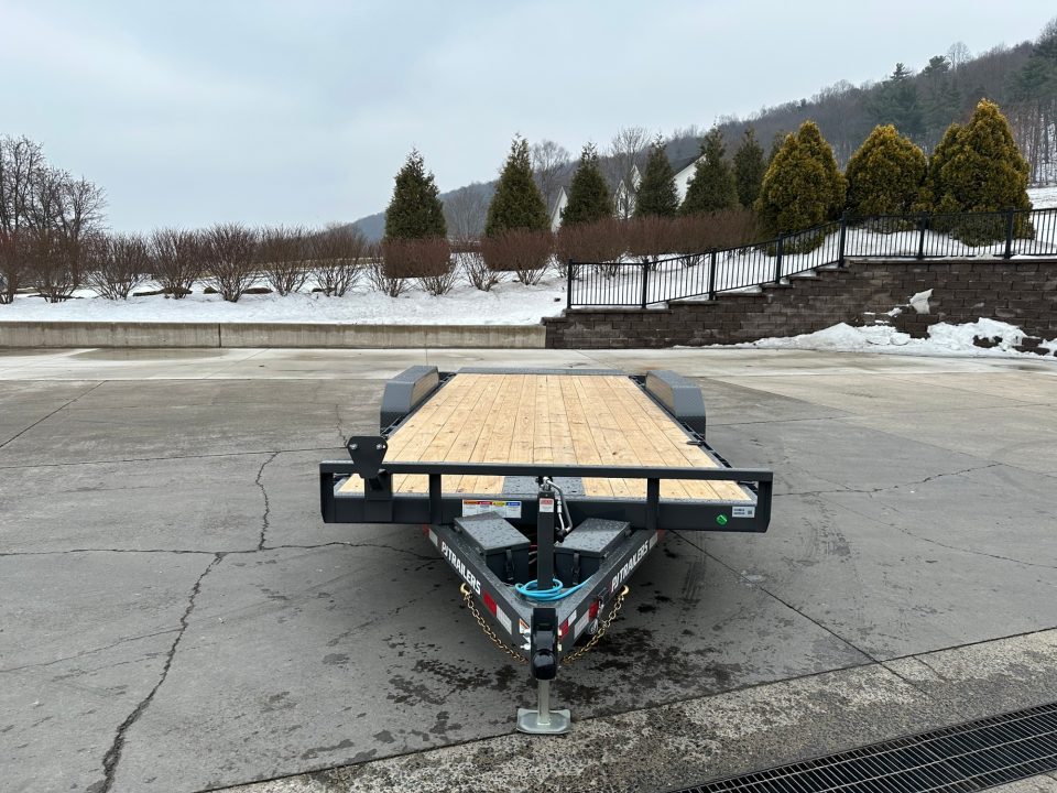 New PJ Trailers 20' Hydraulic Quick Tilt (TH)
