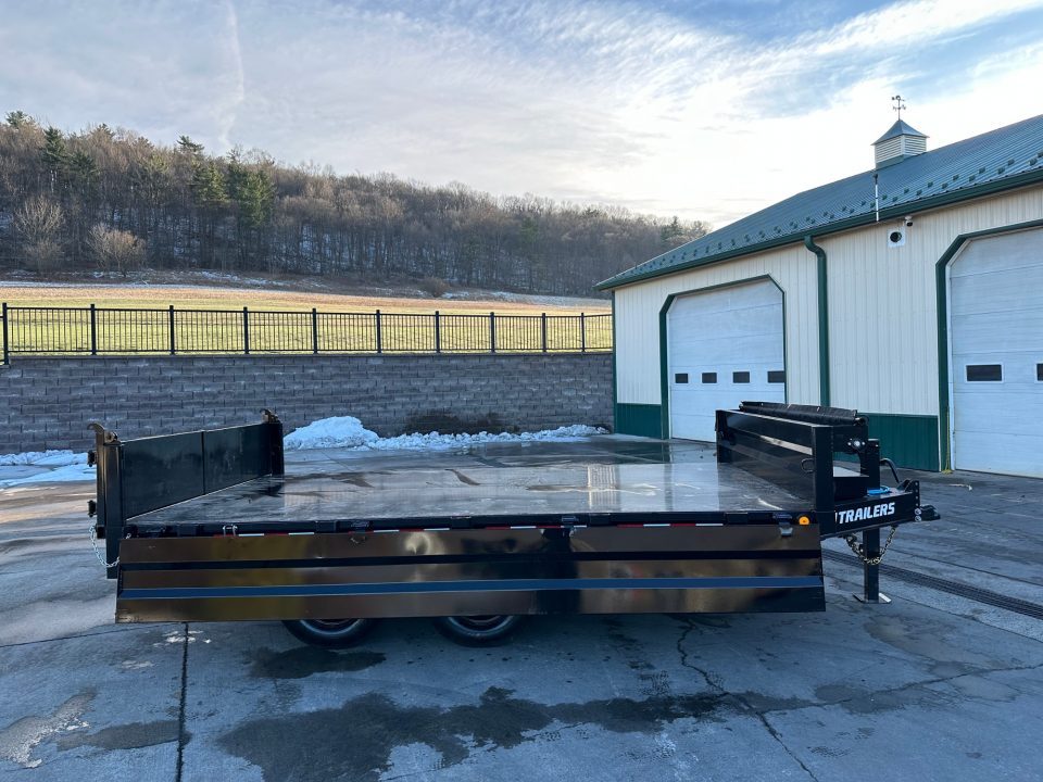 New PJ Trailers 14' Deckover Dump w/Fold-Down Sides (D8)