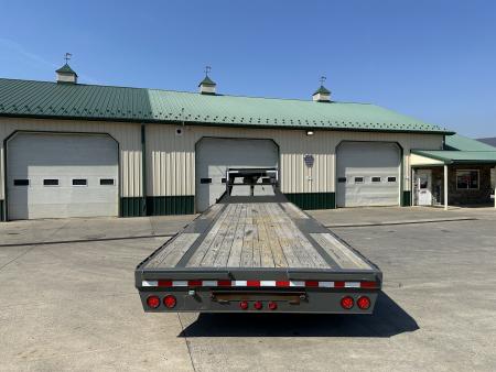 Used 2022 PJ Trailers LS 25' Gooseneck with Slide in Ramps