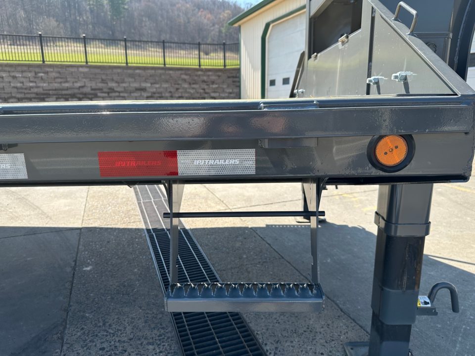 New PJ 32' Low-Pro Flatdeck With Duals (LD) - Monster Ramps