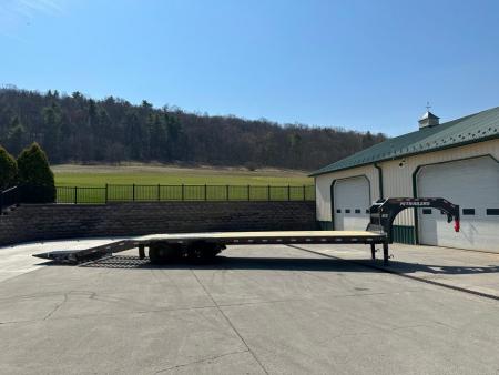 New PJ 32' Low-Pro Flatdeck With Duals (LD) - Monster Ramps