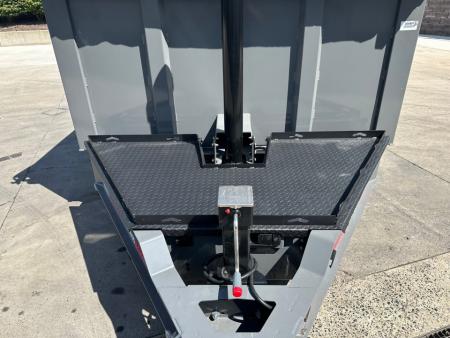 New Diamond C 16' LPT207 Dump - 44" Tall Sides