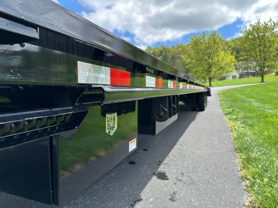 New PJ 40' Low-Pro Flatdeck With Duals (LD) - Monster Ramps