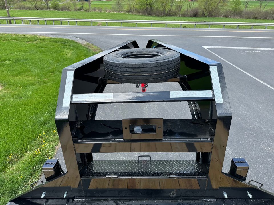 New PJ 40' Low-Pro Flatdeck With Duals (LD) - Monster Ramps
