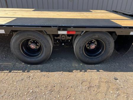New 2026 PJ Trailers 32 Low Profile LD Tandem Dual Gooseneck Trailer