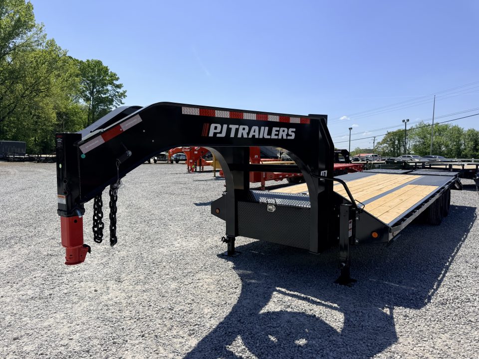 New 2026 PJ Trailers 102X26 GOOSENECK 25K GVWR (MEGA RAMPS) Flatbed Trailer