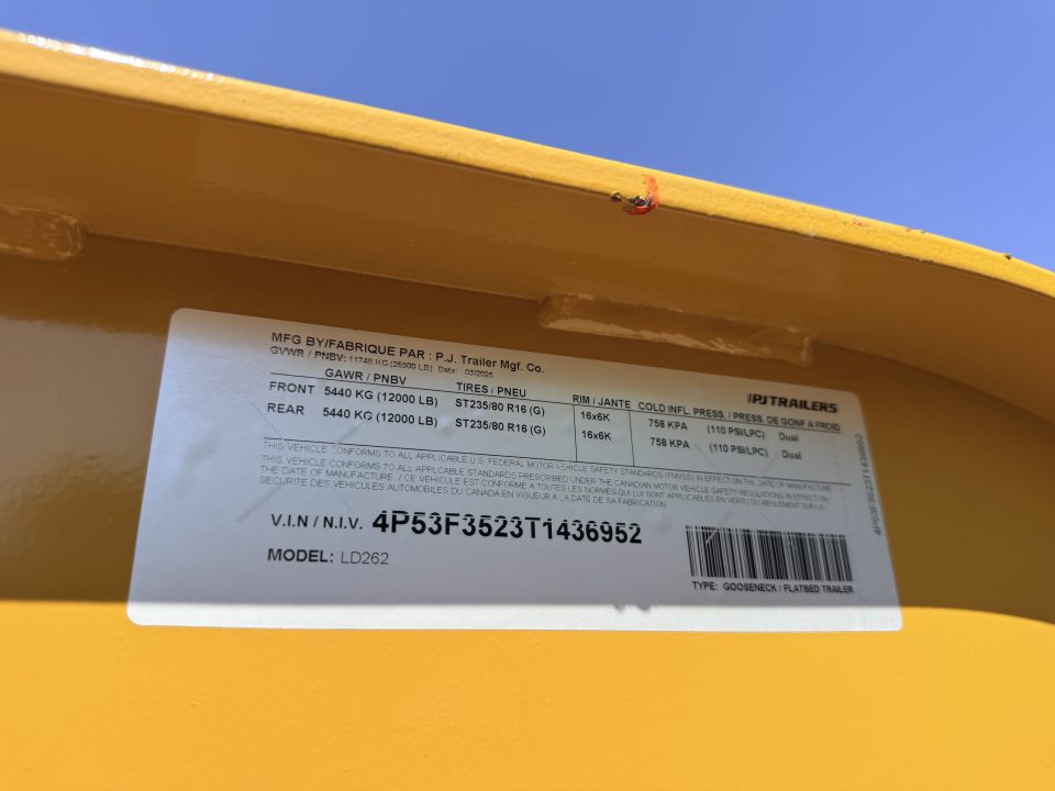 New 2026 PJ Trailers 102X26 GOOSENECK 25K GVWR (MEGA RAMPS) Flatbed Trailer