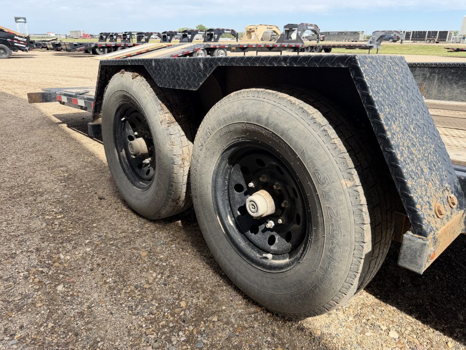 Used 2025 Southland Trailers LBAT7-416blktlt Tilt Trailer