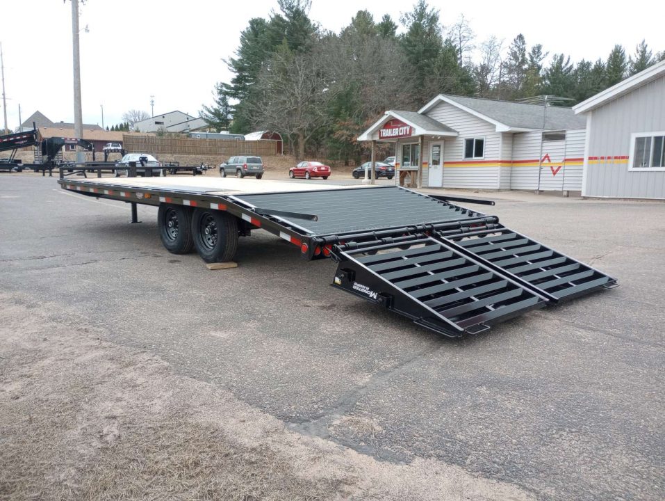 New 2026 PJ Trailers 102" x 22' F8 Deckover Trailer