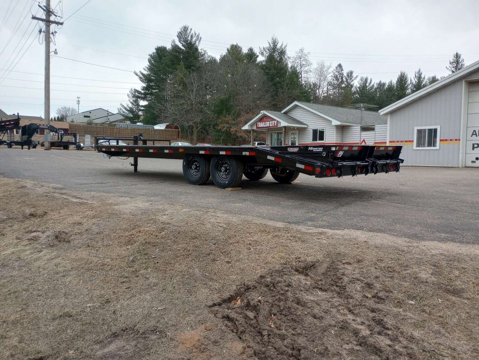 New 2026 PJ TRAILERS 102" x 24' F8 Deckover Trailer