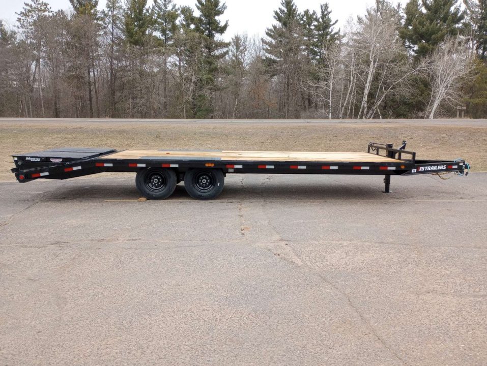 New 2026 PJ TRAILERS 102" x 24' F8 Deckover Trailer