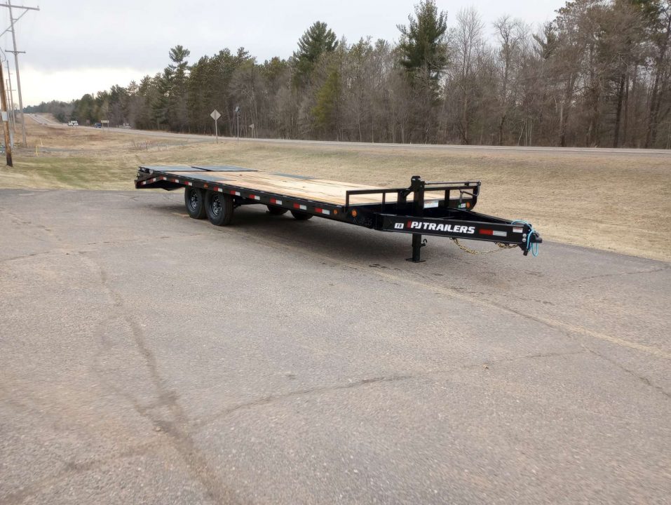 New 2026 PJ TRAILERS 102" x 24' F8 Deckover Trailer