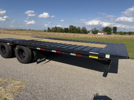 New 2026 Hillcrest Trailers 102"x32' (20'+12) 25.9K Hydraulic Dovetail Deckover Trailer