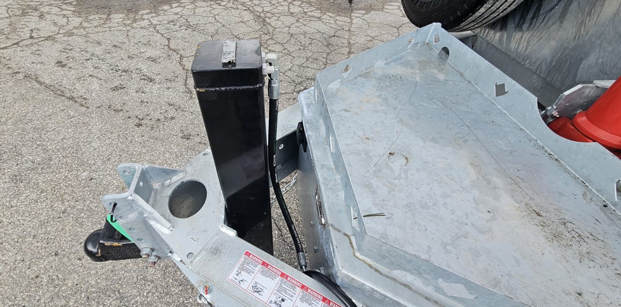 New 82" X 14' GALVANIZED DUMP 8 K AXLES HYDRAULIC POWER JACK SPARE TIRE INCLUDED 2026 TRIUMPH