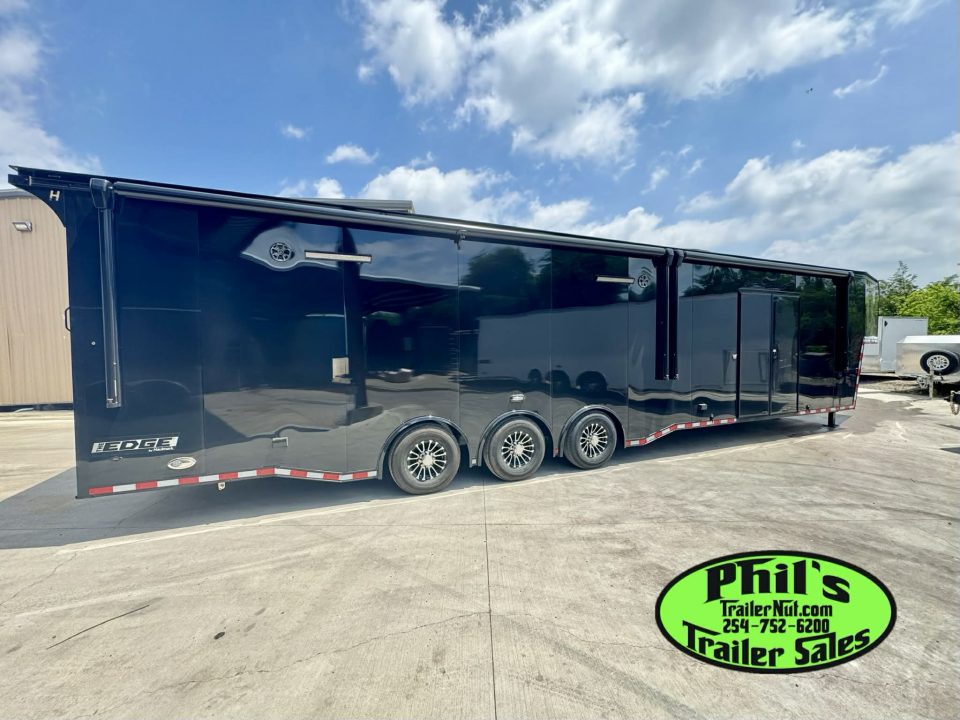 New 2026 Haulmark 8.5X44 GOOSENECK BATHROOM PACKAGE 2 ELECTRIC AWNINGS & AIRLINES! Car / Racing Trailer
