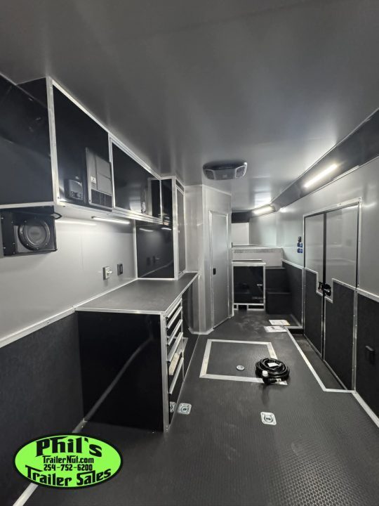 New 2026 Haulmark 8.5X44 GOOSENECK BATHROOM PACKAGE 2 ELECTRIC AWNINGS & AIRLINES! Car / Racing Trailer