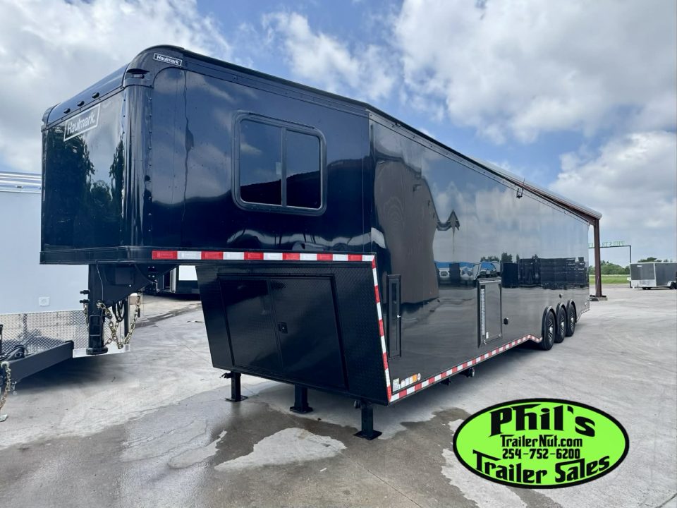 New 2026 Haulmark 8.5X44 GOOSENECK BATHROOM PACKAGE 2 ELECTRIC AWNINGS & AIRLINES! Car / Racing Trailer