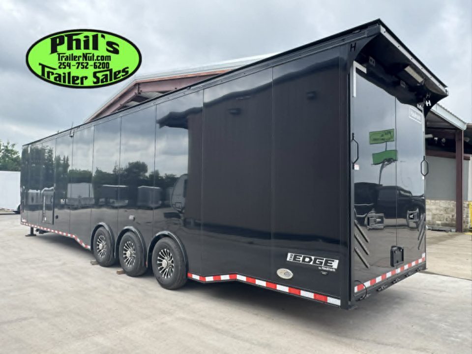 New 2026 Haulmark 8.5X44 GOOSENECK BATHROOM PACKAGE 2 ELECTRIC AWNINGS & AIRLINES! Car / Racing Trailer