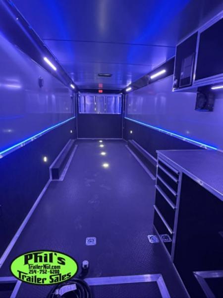New 2026 Haulmark 8.5X44 GOOSENECK BATHROOM PACKAGE 2 ELECTRIC AWNINGS & AIRLINES! Car / Racing Trailer