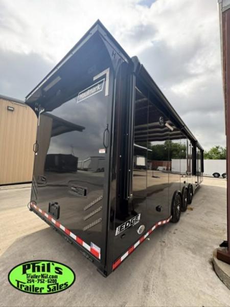 New 2026 Haulmark 8.5X44 GOOSENECK BATHROOM PACKAGE 2 ELECTRIC AWNINGS & AIRLINES! Car / Racing Trailer