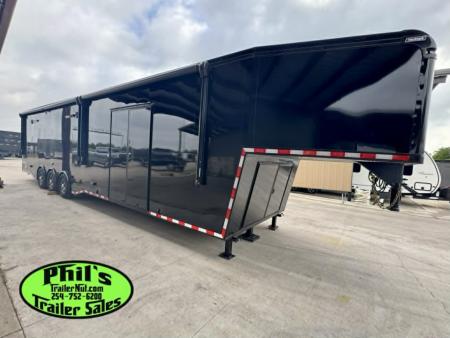 New 2026 Haulmark 8.5X44 GOOSENECK BATHROOM PACKAGE 2 ELECTRIC AWNINGS & AIRLINES! Car / Racing Trailer