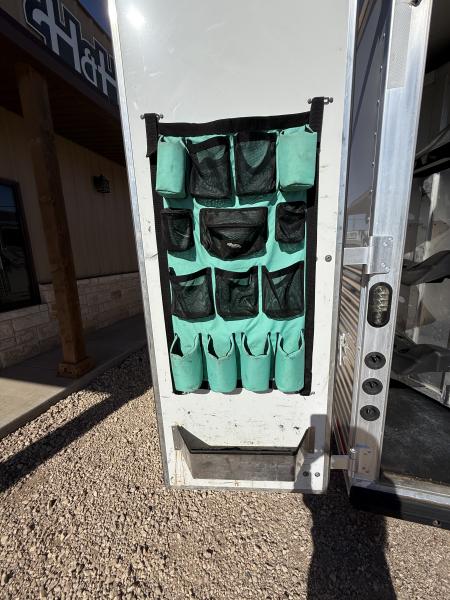 Used 2015 Lakota C39 Horse Trailer