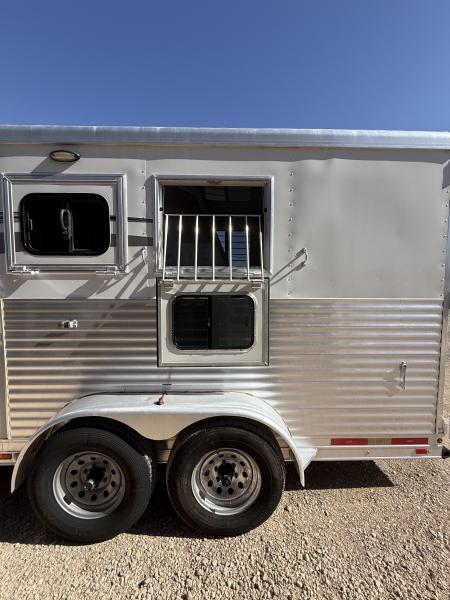 Used 2015 Lakota C39 Horse Trailer
