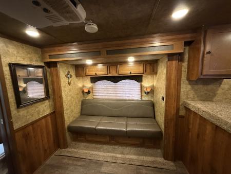 Used 2015 Lakota C39 Horse Trailer