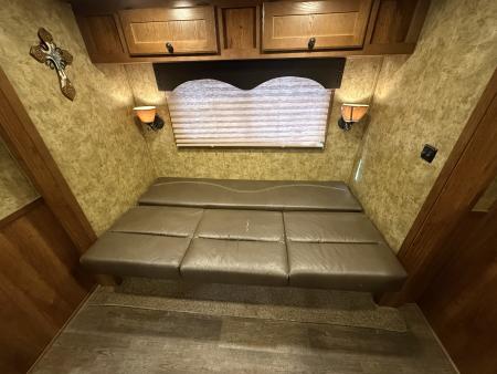 Used 2015 Lakota C39 Horse Trailer