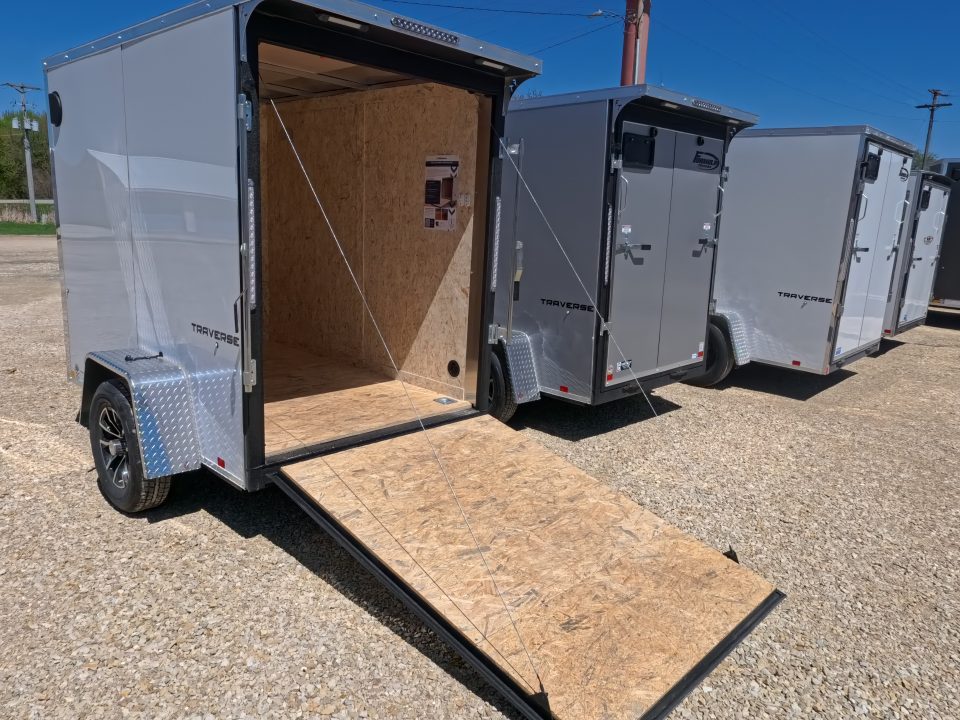 New 2026 Formula Trailers 5 x 8 x 6 White Traverse Flat Top V-Nose Cargo / Enclosed with 3K GVWR, Black Aluminum Wheel Assembly, Rear Flare, D-Rings