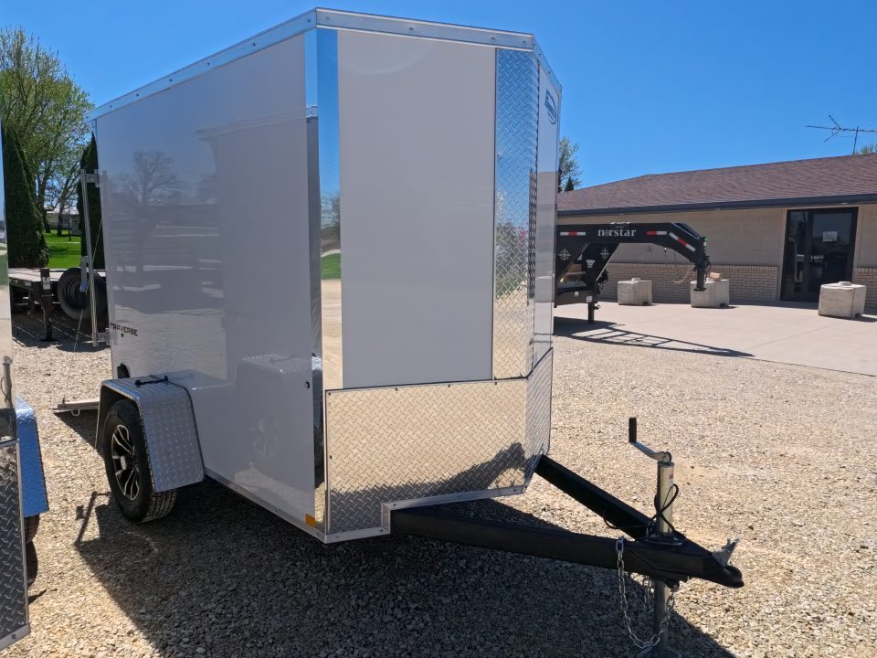 New 2026 Formula Trailers 5 x 8 x 6 White Traverse Flat Top V-Nose Cargo / Enclosed with 3K GVWR, Black Aluminum Wheel Assembly, Rear Flare, D-Rings