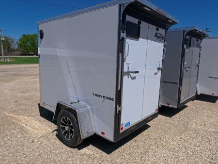New 2026 Formula Trailers 5 x 8 x 6 White Traverse Flat Top V-Nose Cargo / Enclosed with 3K GVWR, Black Aluminum Wheel Assembly, Rear Flare, D-Rings