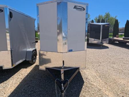 New 2026 Formula Trailers 5 x 8 x 6 White Traverse Flat Top V-Nose Cargo / Enclosed with 3K GVWR, Black Aluminum Wheel Assembly, Rear Flare, D-Rings