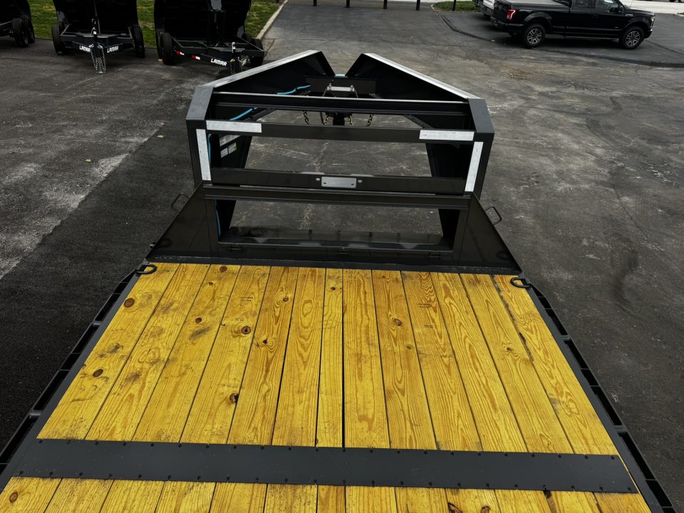 New 2026 Lamar Trailers 102"x30' -14k Gooseneck Bodies