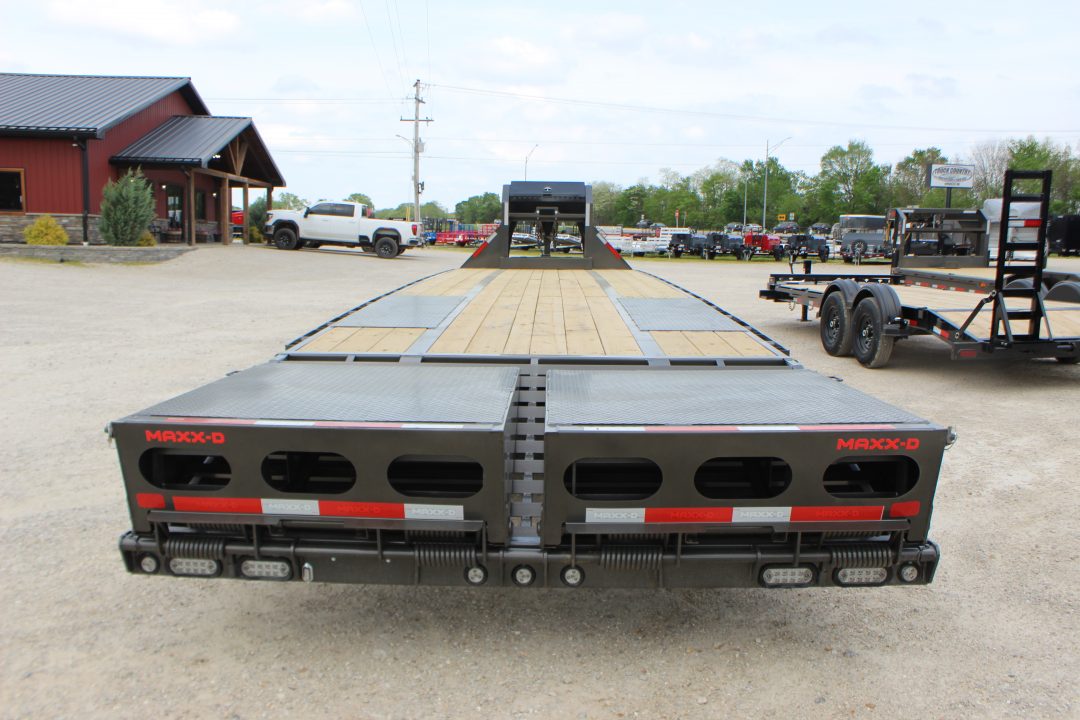 New 2026 MAXX-D LHX 34' Flatbed Trailer