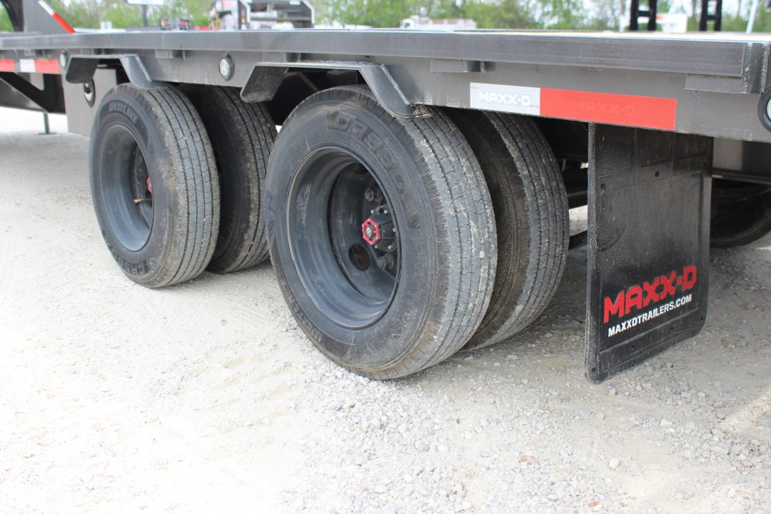 New 2026 MAXX-D LHX 34' Flatbed Trailer