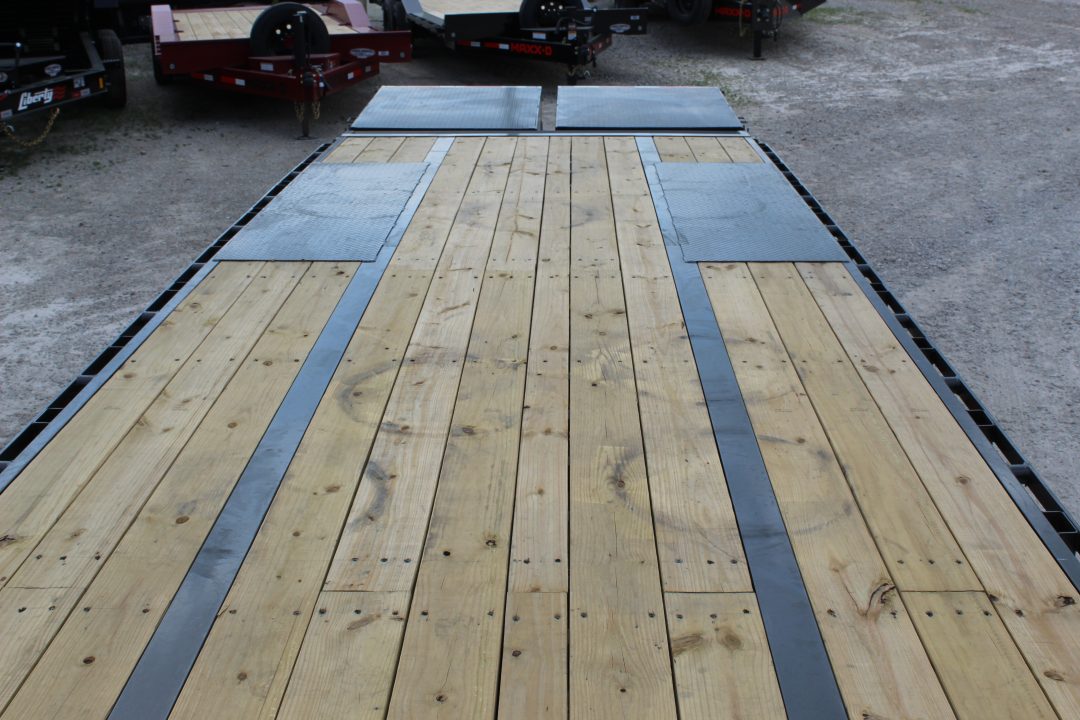 New 2026 MAXX-D LHX 34' Flatbed Trailer