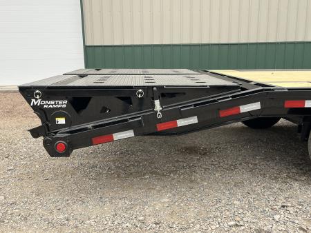 New 2026 25' 16k PJ Gooseneck Flatbed Trailer