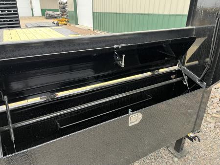 New 2026 25' 16k PJ Gooseneck Flatbed Trailer