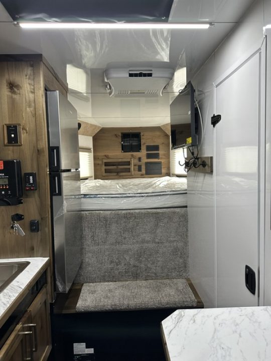 New 2027 Trails West 24' Freeride