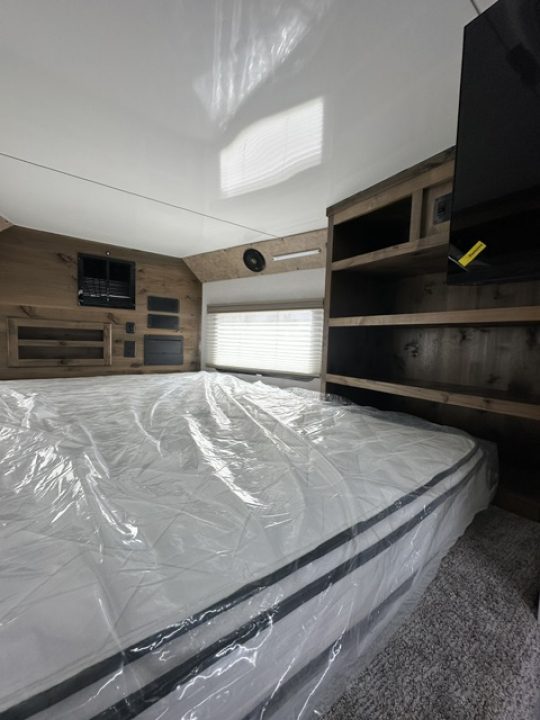 New 2027 Trails West 24' Freeride