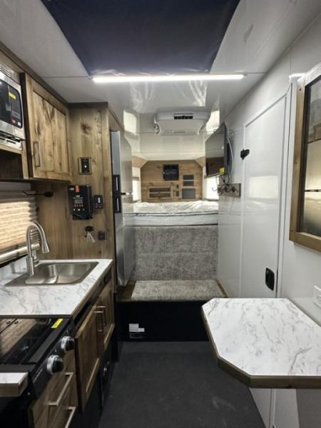 New 2027 Trails West 24' Freeride