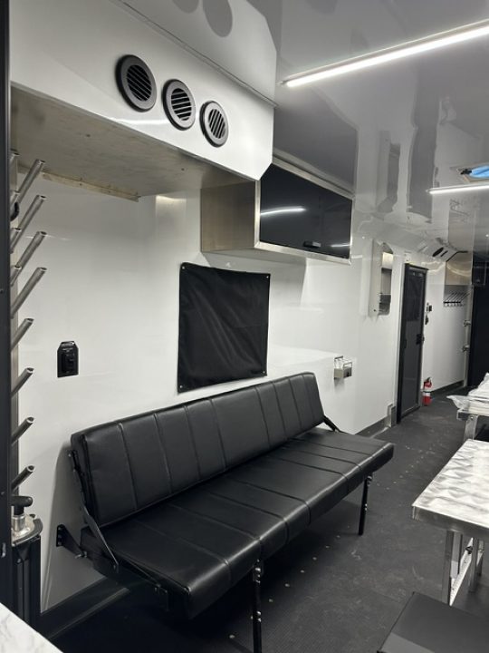 New 2027 Trails West 36' Freeride