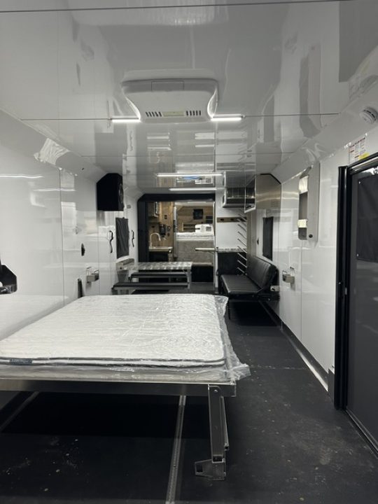 New 2027 Trails West 36' Freeride