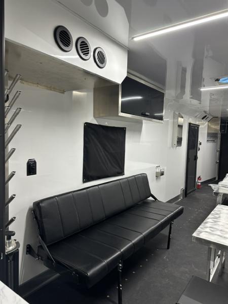 New 2027 Trails West 36' Freeride