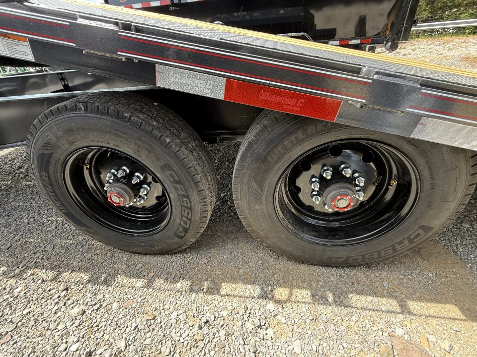 New 2026 Diamond C DET 210 Power Tilt 24’ Trailer, POP UP 12K WINCH, 23K GVWR, HYDRAULIC JACK