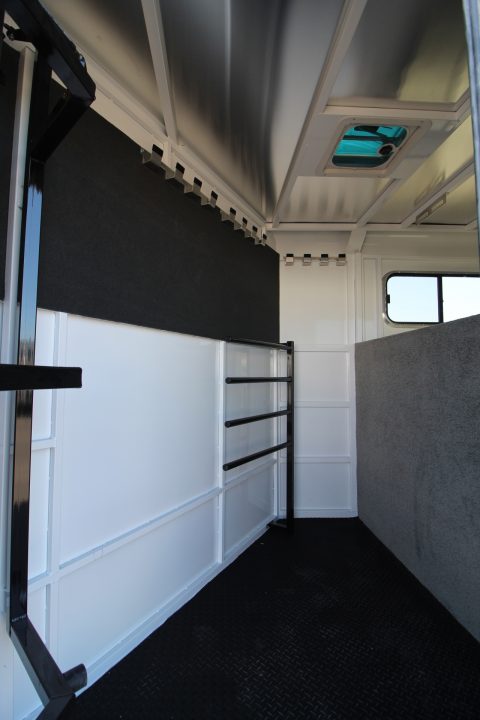 New 2027 Trails West Adventure MX 3 Horse Gooseneck Trailer
