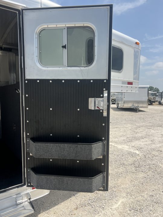 Used 2024 Platinum Coach 5 horse slant stock combo