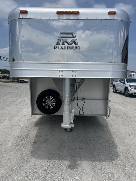 Used 2024 Platinum Coach 5 horse slant stock combo