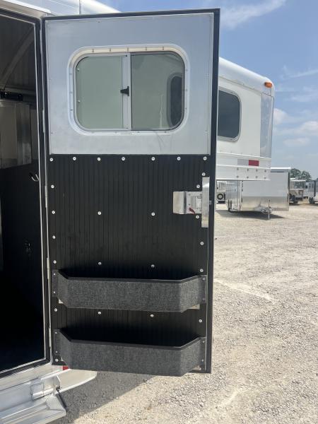 Used 2024 Platinum Coach 5 horse slant stock combo